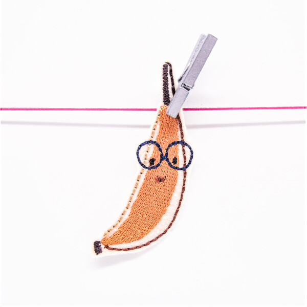 EMBROIDERED PATCH BANANA