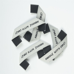 WOVEN LABEL SET WITH CARE (5 pcs)
